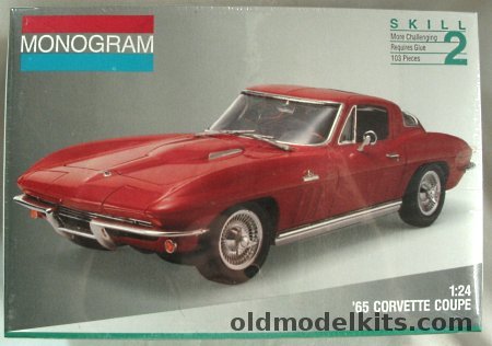 Monogram 1/24 Chevrolet 1965 Corvette Coupe 396 Fuel Injected, 2925 plastic model kit